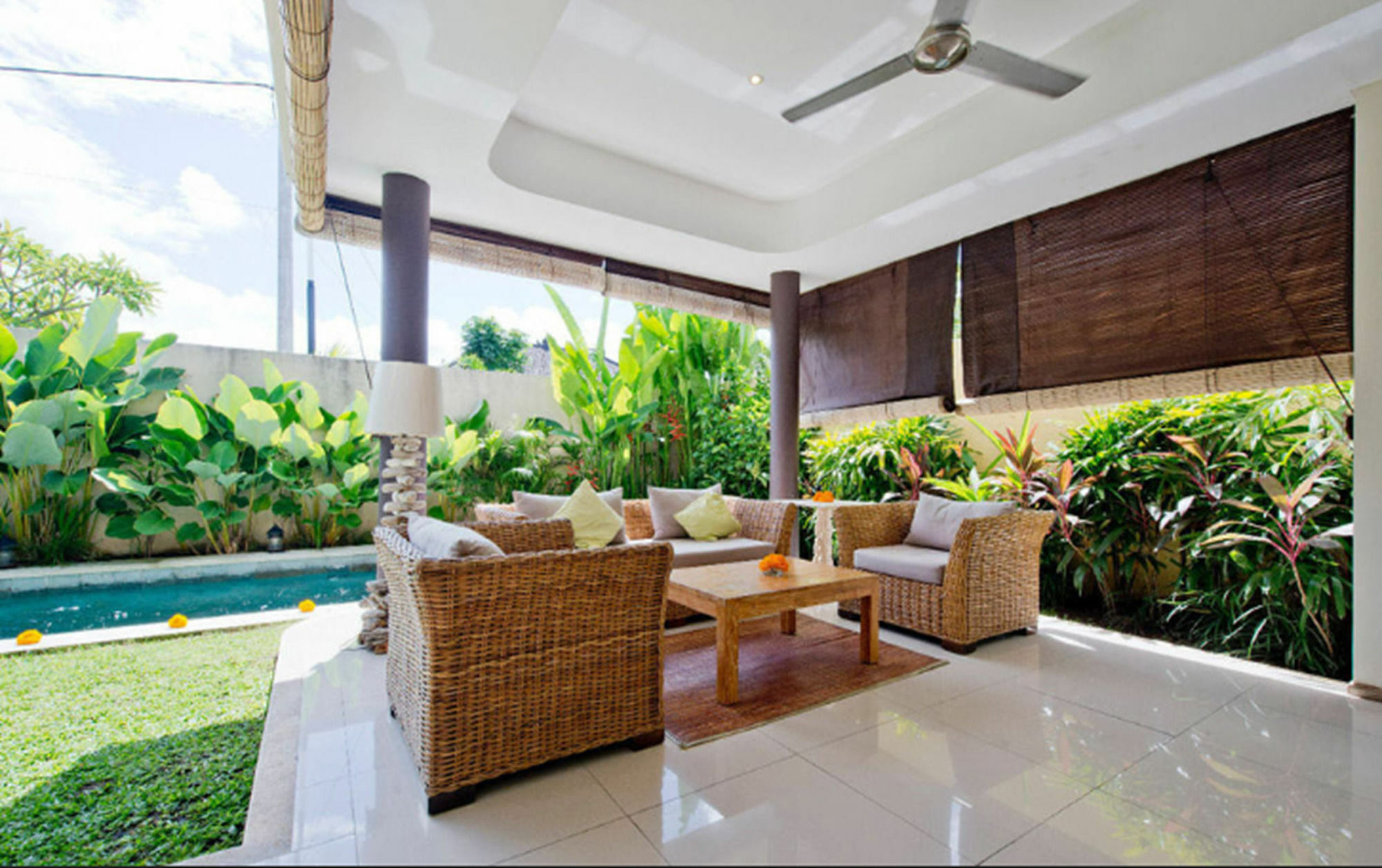 Villa Lestari スミニャック エクステリア 写真